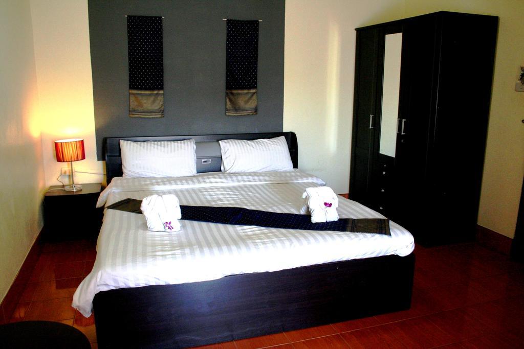 2Gether Guesthouse Karon Szoba fotó